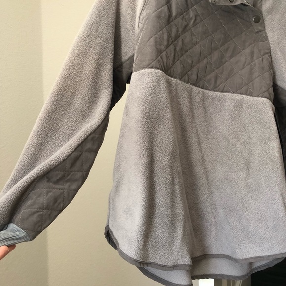 Pullover - Picture 2 of 2